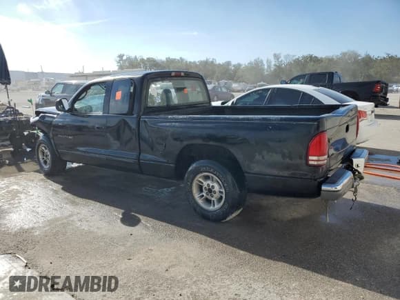 ✅ 2000 Dodge Dakota • VIN: 1B7GL22X5YS653452 • Lot: 41425835. Wystawiony na Copart z przebiegiem Nie podano. Bezpłatny archiwum sprzedaży aukcyjnych z USA i szczegółowy raport historii pojazdu na DreamBid. Zdjęcie 2.