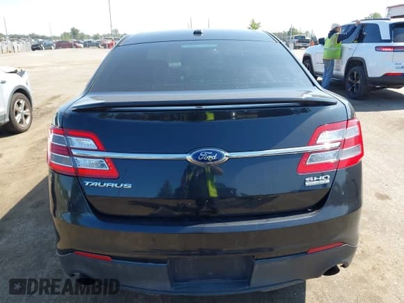 ✅ 2013 Ford Taurus SHO • VIN: 1FAHP2KT5DG116265 • Lot: 43182852. Listed on IAAI with 157,673 mi. Free auction sales archive from the USA and detailed vehicle history report at DreamBid. Image 16.