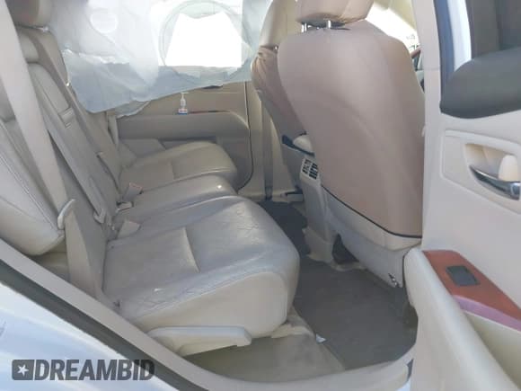 ✅ 2011 Lexus RX 350 • VIN: JTJZK1BAXB2005451 • Лот: 41218592. Опубликован ранее на IAAI с пробегом 185 801 миль. Бесплатный доступ к архиву аукционных продаж из США и подробный отчёт об истории автомобиля на DreamBid. Изображение 8.