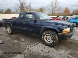 ✅ 2003 Dodge Dakota • VIN: 1D7HL12X23S325791 • Lot: 78986184. Wystawiony na Copart z przebiegiem 212 741 mil. Bezpłatny archiwum sprzedaży aukcyjnych z USA i szczegółowy raport historii pojazdu na DreamBid. Zdjęcie 4.