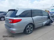 ✅ 2018 Honda Odyssey Elite • VIN: 5FNRL6H98JB062513 • Lot: 42126318. Listed on IAAI with 75,589 mi. Free auction sales archive from the USA and detailed vehicle history report at DreamBid. Image 4.