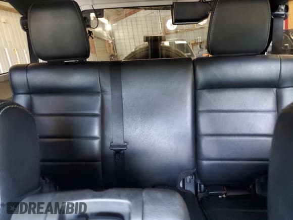 ✅ 2012 Jeep Wrangler Unlimited Sahara • VIN: 1C4BJWEGXCL185708 • Лот: 62066965. Опубликован ранее на Copart с пробегом 105 893 миль. Бесплатный доступ к архиву аукционных продаж из США и подробный отчёт об истории автомобиля на DreamBid. Изображение 10.