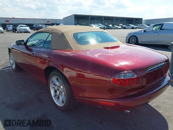 ✅ 2001 Jaguar XK • VIN: SAJDA42C81NA15478 • Lot: 43259300. Listed on IAAI with 68,109 mi. Free auction sales archive from the USA and detailed vehicle history report at DreamBid. Image 3.