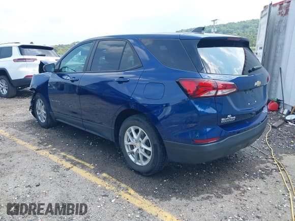 ✅ 2022 Chevrolet Equinox LS • VIN: 3GNAXHEV7NS231682 • Lot: 43210641. Wystawiony na IAAI z przebiegiem 28 656 mil. Bezpłatny archiwum sprzedaży aukcyjnych z USA i szczegółowy raport historii pojazdu na DreamBid. Zdjęcie 3.