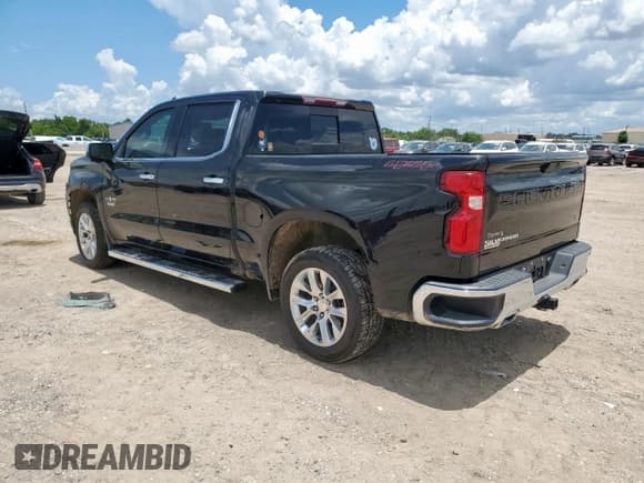 ✅ 2021 Chevrolet Silverado 1500 LTZ • VIN: 3GCUYGET0MG157115 • Lot: 62661835. Wystawiony na Copart z przebiegiem 129 319 mil. Bezpłatny archiwum sprzedaży aukcyjnych z USA i szczegółowy raport historii pojazdu na DreamBid. Zdjęcie 2.