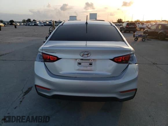 ✅ 2022 Hyundai Accent SE • VIN: 3KPC24A61NE171386 • Лот: 77170224. Опубликован ранее на Copart с пробегом 28 059 миль. Бесплатный доступ к архиву аукционных продаж из США и подробный отчёт об истории автомобиля на DreamBid. Изображение 6.
