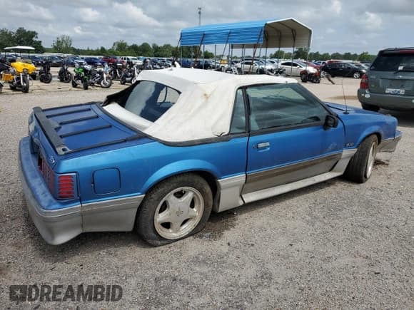 ✅ 1993 Ford Mustang GT • VIN: 1FACP45E0PF180212 • Лот: 63148655. Опубликован ранее на Copart с пробегом 36 472 миль. Бесплатный доступ к архиву аукционных продаж из США и подробный отчёт об истории автомобиля на DreamBid. Изображение 3.