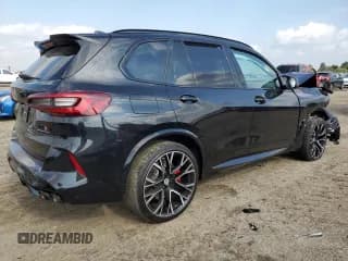 ✅ 2022 BMW X5 M • VIN: 5YMJU0C02N9N01549 • Lot: 55514093. Wystawiony na Copart z przebiegiem Nie podano. Bezpłatny archiwum sprzedaży aukcyjnych z USA i szczegółowy raport historii pojazdu na DreamBid. Zdjęcie 3.