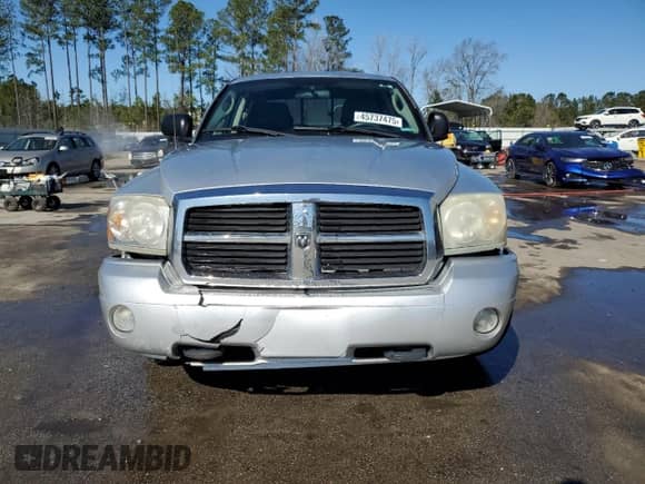 2007 Dodge Dakota SLT with VIN 1D7HW48K17S256649, listed as a Copart auction lot 45737475 with 138,835 mi miles and Salvage title. Bid and sale history available at DreamBid. Image 5.