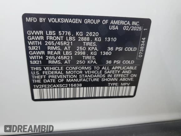 ✅ 2025 Volkswagen Atlas SEL Premium R-Line • VIN: 1V2FE2CAXSC215638 • Lot: 56838725. Listed on Copart with 1,821 mi. Free auction sales archive from the USA and detailed vehicle history report at DreamBid. Image 13.