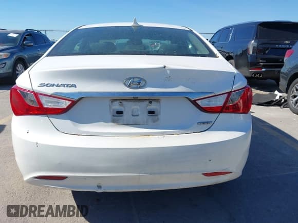 ✅ 2011 Hyundai Sonata Limited • VIN: 5NPEC4AC5BH228398 • Лот: 43619453. Опубликован ранее на IAAI с пробегом 137 137 миль. Бесплатный доступ к архиву аукционных продаж из США и подробный отчёт об истории автомобиля на DreamBid. Изображение 13.