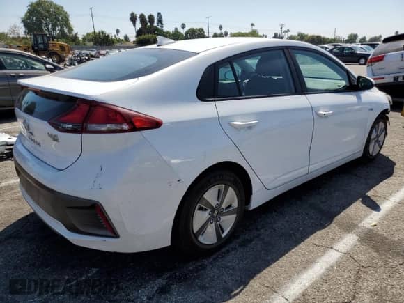 2020 Hyundai Ioniq Blue с VIN KMHC65LC8LU239268, выставлен на аукционе Copart как лот 68914634 с пробегом 88 636 миль миль и Списание • Salvage title. История ставок и продаж доступна на DreamBid. Изображение 3.