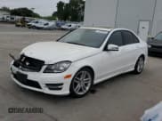 ✅ 2014 Mercedes-Benz C 250 Sport • VIN: WDDGF4HB1EA957805 • Lot: 53570455. Wystawiony na Copart z przebiegiem 35 894 mil. Bezpłatny archiwum sprzedaży aukcyjnych z USA i szczegółowy raport historii pojazdu na DreamBid. Zdjęcie 1.