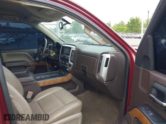 ✅ 2015 GMC Sierra 1500 SLT • VIN: 3GTU2VEC8FG126381 • Lot: 42204777. Listed on IAAI with 211,755 mi. Free auction sales archive from the USA and detailed vehicle history report at DreamBid. Image 5.