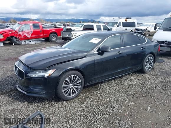 ✅ 2020 Volvo S90 Momentum • VIN: LVYA22MK9LP175566 • Lot: 41788275. Wystawiony na IAAI z przebiegiem 183 815 mil. Bezpłatny archiwum sprzedaży aukcyjnych z USA i szczegółowy raport historii pojazdu na DreamBid. Zdjęcie 2.