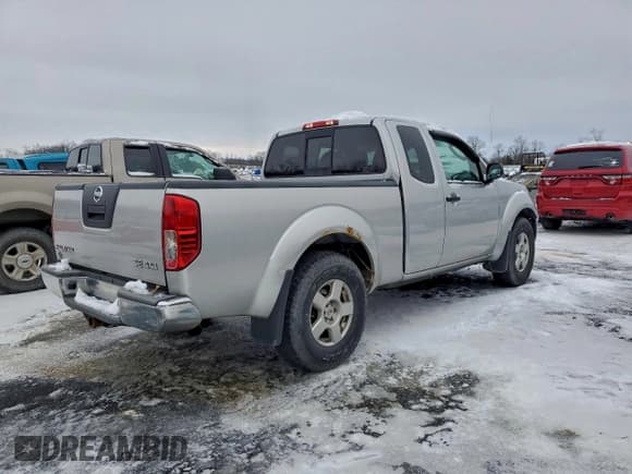 ✅ 2007 Nissan Frontier SE • VIN: 1N6AD06W67C464517 • Lot: 97326665. Listed on Copart with 142,694 mi. Free auction sales archive from the USA and detailed vehicle history report at DreamBid. Image 3.
