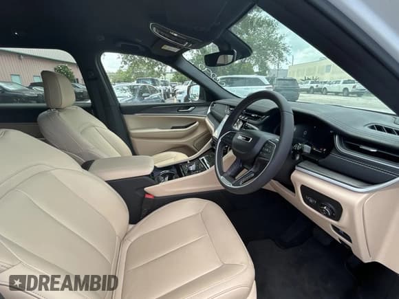 ✅ 2023 Jeep Grand Cherokee • VIN: 1C4RJKKG3P8100292 • Lot: 67433265. Listed on Copart with 134 mi. Free auction sales archive from the USA and detailed vehicle history report at DreamBid. Image 5.
