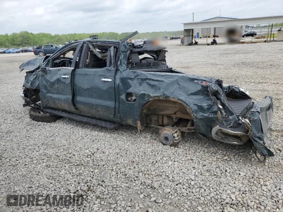 ✅ 2025 Chevrolet Silverado 1500 • VIN: 3GCUKGED8SG203913 • Lot: 53358535. Listed on Copart with Not provided. Free auction sales archive from the USA and detailed vehicle history report at DreamBid. Image 2.