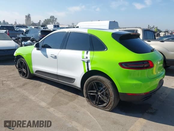 ✅ 2017 Porsche Macan • VIN: WP1AA2A55HLB00806 • Lot: 43566514. Wystawiony na IAAI z przebiegiem 122 043 mil. Bezpłatny archiwum sprzedaży aukcyjnych z USA i szczegółowy raport historii pojazdu na DreamBid. Zdjęcie 3.