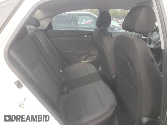 2019 Hyundai Accent SE z VIN 3KPC24A34KE088200, wystawiony jako Copart lot #79451553 z przebiegiem 98 641 mil mil oraz . Historia ofert i sprzedaży dostępna na DreamBid. Obrazek 10.