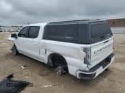 ✅ 2021 Chevrolet Silverado 1500 RST • VIN: 1GCUYEET3MZ256094 • Lot: 65181395. Wystawiony na Copart z przebiegiem 55 654 mil. Bezpłatny archiwum sprzedaży aukcyjnych z USA i szczegółowy raport historii pojazdu na DreamBid. Zdjęcie 2.