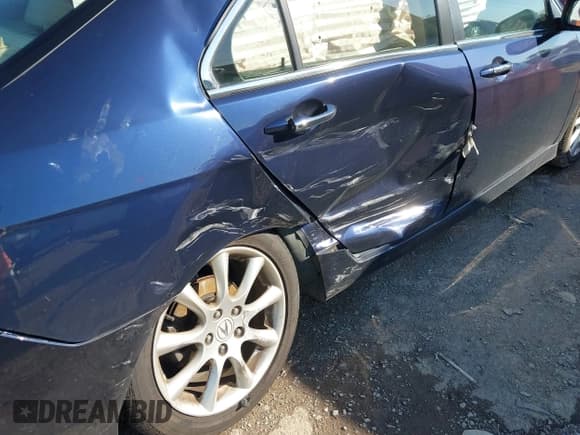 ✅ 2007 Acura TSX Navi • VIN: JH4CL969X7C020942 • Lot: 43592749. Wystawiony na IAAI z przebiegiem 242 259 mil. Bezpłatny archiwum sprzedaży aukcyjnych z USA i szczegółowy raport historii pojazdu na DreamBid. Zdjęcie 6.