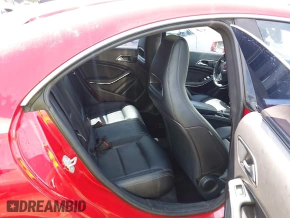 ✅ 2016 Mercedes-Benz CLA 250 • VIN: WDDSJ4GB0GN321852 • Lot: 42567813. Listed on IAAI with 100,918 mi. Free auction sales archive from the USA and detailed vehicle history report at DreamBid. Image 8.