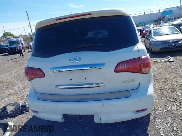 ✅ 2014 Infiniti QX80 • VIN: JN8AZ2NE9E9064040 • Lot: 43014644. Listed on IAAI with 141,766 mi. Free auction sales archive from the USA and detailed vehicle history report at DreamBid. Image 17.
