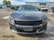 ✅ 2020 Dodge Charger SXT • VIN: 2C3CDXBG7LH144458 • Lot: 83989175. Wystawiony na Copart z przebiegiem 111 524 mil. Bezpłatny archiwum sprzedaży aukcyjnych z USA i szczegółowy raport historii pojazdu na DreamBid. Zdjęcie 5.