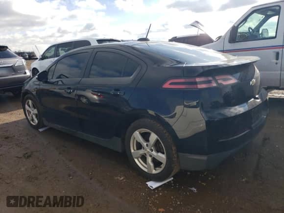 2015 Chevrolet Volt z VIN 1G1RA6E48FU121596, wystawiony jako Copart lot #77323903 z przebiegiem 126 233 mil mil oraz . Historia ofert i sprzedaży dostępna na DreamBid. Obrazek 2.