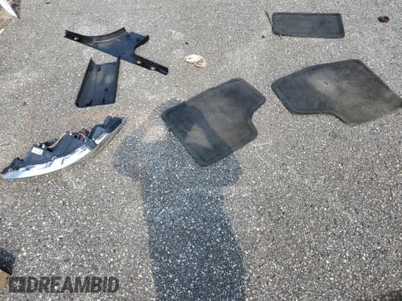 ✅ 2015 Chevrolet Impala LT • VIN: 2G1WB5E36F1104759 • Лот: 66806964. Опубликован ранее на Copart с пробегом 168 304 миль. Бесплатный доступ к архиву аукционных продаж из США и подробный отчёт об истории автомобиля на DreamBid. Изображение 14.