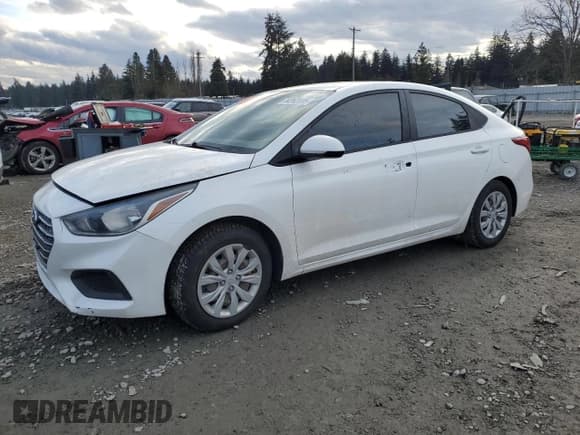 ✅ 2019 Hyundai Accent SE • VIN: 3KPC24A30KE052861 • Лот: 44262005. Опубликован ранее на Copart с пробегом 56 124 миль. Бесплатный доступ к архиву аукционных продаж из США и подробный отчёт об истории автомобиля на DreamBid. Изображение 1.