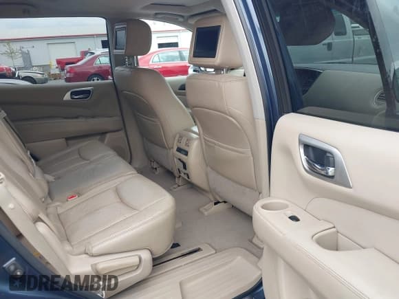 ✅ 2014 Nissan Pathfinder SL • VIN: 5N1AR2MN2EC666533 • Lot: 42874695. Listed on IAAI with 128,951 mi. Free auction sales archive from the USA and detailed vehicle history report at DreamBid. Image 8.