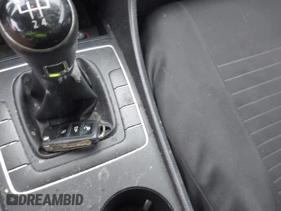 ✅ 2015 Volkswagen Passat S • VIN: 1VWAS7A35FC049845 • Lot: 43908860. Listed on IAAI with 130,975 mi. Free auction sales archive from the USA and detailed vehicle history report at DreamBid. Image 11.