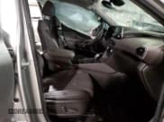 ✅ 2020 Hyundai Santa Fe Limited • VIN: 5NMS5CAD3LH185372 • Lot: 56639014. Wystawiony na Copart z przebiegiem Nie podano. Bezpłatny archiwum sprzedaży aukcyjnych z USA i szczegółowy raport historii pojazdu na DreamBid. Zdjęcie 7.