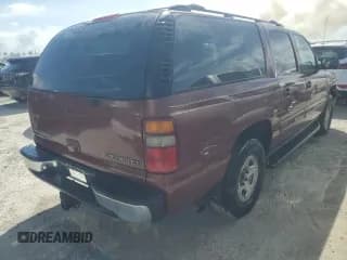 ✅ 2000 Chevrolet Suburban LT • VIN: 3GNFK16T3YG122555 • Lot: 76624964. Wystawiony na Copart z przebiegiem 193 236 mil. Bezpłatny archiwum sprzedaży aukcyjnych z USA i szczegółowy raport historii pojazdu na DreamBid. Zdjęcie 3.