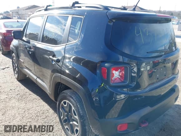 ✅ 2017 Jeep Renegade Trailhawk • VIN: ZACCJBCB3HPE86960 • Лот: 43748589. Опубликован ранее на IAAI с пробегом 121 013 миль. Бесплатный доступ к архиву аукционных продаж из США и подробный отчёт об истории автомобиля на DreamBid. Изображение 3.