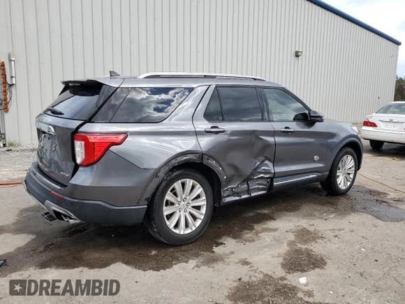 ✅ 2022 Ford Explorer King Ranch • VIN: 1FM5K8LC1NGC15773 • Lot: 85187135. Wystawiony na Copart z przebiegiem 32 452 mil. Bezpłatny archiwum sprzedaży aukcyjnych z USA i szczegółowy raport historii pojazdu na DreamBid. Zdjęcie 3.