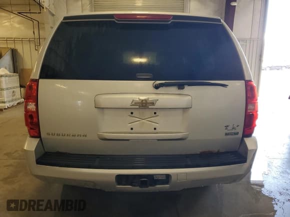✅ 2011 Chevrolet Suburban LS • VIN: 1GNSKHE37BR166073 • Lot: 65434585. Listed on Copart with 145,957 mi. Free auction sales archive from the USA and detailed vehicle history report at DreamBid. Image 6.