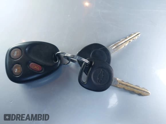 ✅ 2006 Chevrolet Silverado 2500HD • VIN: 1GBHK29D06E190302 • Lot: 43512806. Wystawiony na IAAI z przebiegiem 186 114 mil. Bezpłatny archiwum sprzedaży aukcyjnych z USA i szczegółowy raport historii pojazdu na DreamBid. Zdjęcie 11.