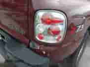 2002 Chevrolet Silverado 1500 LS z VIN 1GCEK14V02Z331249, wystawiony jako IAAI lot #42352384 z przebiegiem 232 697 mil mil oraz . Historia ofert i sprzedaży dostępna na DreamBid. Obrazek 21.