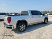 ✅ 2022 GMC Sierra 1500 SLE • VIN: 3GTUUBED4NG623878 • Лот: 68942895. Опубликован ранее на Copart с пробегом 71 983 миль. Бесплатный доступ к архиву аукционных продаж из США и подробный отчёт об истории автомобиля на DreamBid. Изображение 3.