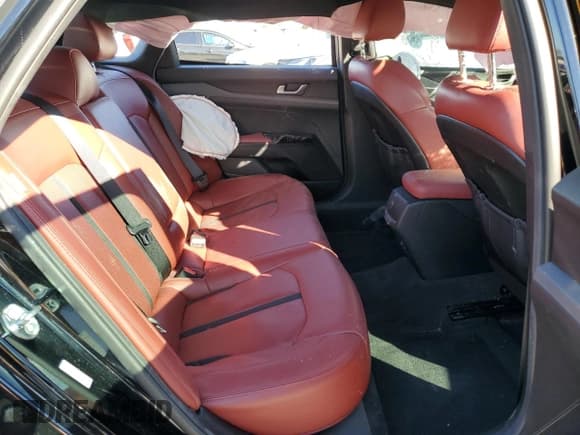 ✅ 2024 Kia K5 GT-Line • VIN: 5XXG64J21RG266630 • Lot: 92689035. Wystawiony na Copart z przebiegiem 30 752 mil. Bezpłatny archiwum sprzedaży aukcyjnych z USA i szczegółowy raport historii pojazdu na DreamBid. Zdjęcie 10.