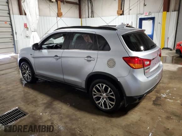 2017 Mitsubishi Outlander SEL с VIN JA4AP4AW3HZ021145, выставлен на аукционе Copart как лот 42053615 с пробегом 153 758 миль миль и Списание • Salvage title. История ставок и продаж доступна на DreamBid. Изображение 2.