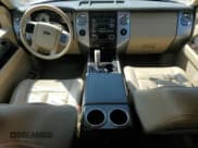 ✅ 2014 Ford Expedition King Ranch • VIN: 1FMJU1J52EEF09022 • Lot: 68177295. Wystawiony na Copart z przebiegiem 82 011 mil. Bezpłatny archiwum sprzedaży aukcyjnych z USA i szczegółowy raport historii pojazdu na DreamBid. Zdjęcie 8.