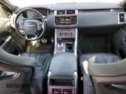 ✅ 2016 Land Rover Range Rover Sport SVR • VIN: SALWZ2EF5GA580299 • Lot: 43380555. Wystawiony na Copart z przebiegiem 75 191 mil. Bezpłatny archiwum sprzedaży aukcyjnych z USA i szczegółowy raport historii pojazdu na DreamBid. Zdjęcie 8.