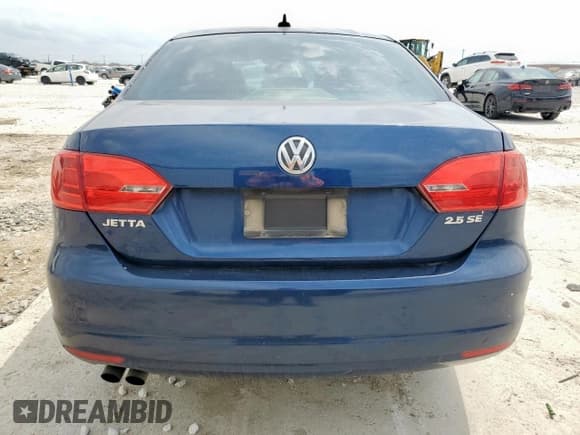 ✅ 2013 Volkswagen Jetta SEL • VIN: 3VWLX7AJ4DM354418 • Lot: 54982235. Listed on Copart with 147,136 mi. Free auction sales archive from the USA and detailed vehicle history report at DreamBid. Image 6.