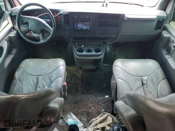 2003 Chevrolet Express Passenger with VIN 1GBFG15X431233061, listed as a Copart auction lot 62646375 with Not provided miles and Salvage title. Bid and sale history available at DreamBid. Image 8.