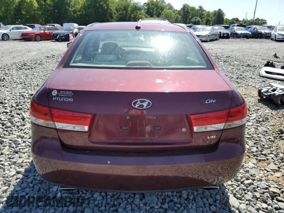 2008 Hyundai Sonata GLS z VIN 5NPET46F68H346083, wystawiony jako Copart lot #57646555 z przebiegiem 95 392 mil mil oraz Szkoda całkowita • Salvage title. Historia ofert i sprzedaży dostępna na DreamBid. Obrazek 6.