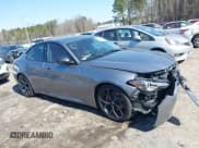 ✅ 2020 Alfa Romeo Giulia • VIN: ZARFAMAN2L7624764 • Lot: 41623824. Wystawiony na IAAI z przebiegiem Nie podano. Bezpłatny archiwum sprzedaży aukcyjnych z USA i szczegółowy raport historii pojazdu na DreamBid. Zdjęcie 13.